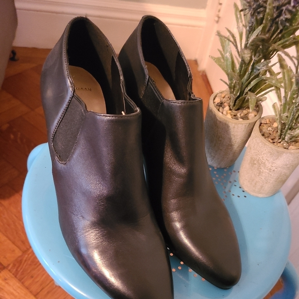 NEW. Cole Haan woman's leather heel shoes hp ๐ฅ๐ฅ๐ฅ๐ฅ - Picture 2 of 6
